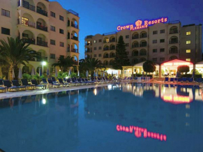 Crown Resorts Elamaris Apartments бассейн