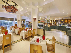 Hilton Sharm Fayrouz Resort ресторан 4