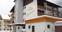 Bernina Garni 3*