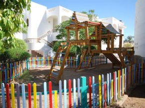Dive Inn Resort детская площадка