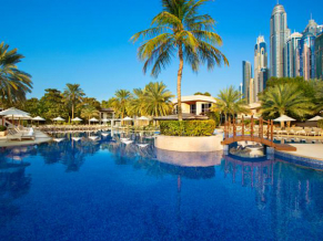 Habtoor Grand Resort & Spa бассейн