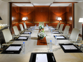 Ramada Jumeirah Hotel конференц-зал