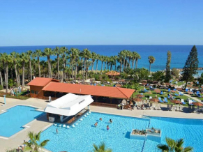 Cavo Maris Hotel панорама