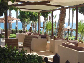 Cavo Maris Hotel терраса