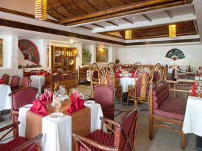 Holiday Inn Goa ресторан 3