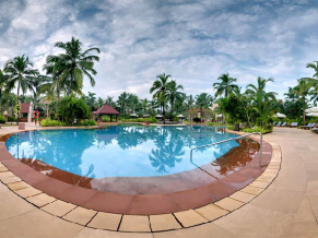 Ramada Caravela Beach Resort бассейн