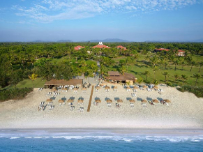 Ramada Caravela Beach Resort панорама