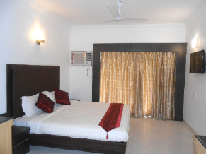 Bollywood Seaqueen Beach Resort номер 1