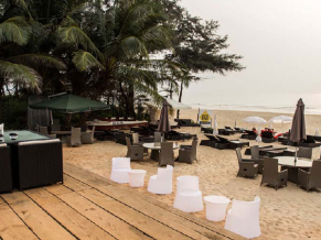 Shikara Beach Resort бар