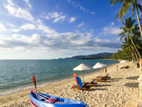 Kanok Buri Resort & Spa пляж