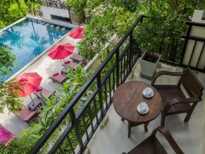 Kirikayan Luxury Pool Villas балкон