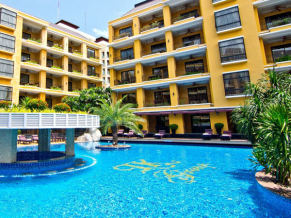 Mantra Pura Resort бассейн