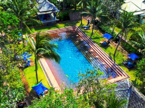 Melati Beach Resort And Spa бассейн 4