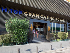 Casino Royal фасад