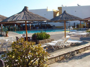 Kalia Beach бассейн 1