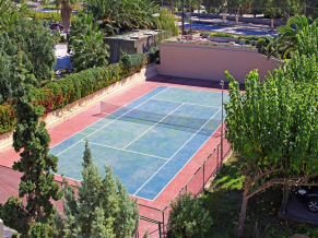 Mythos Palace Resort теннисный корт