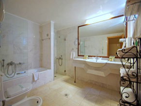 Mythos Palace Resort ванная комната