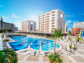 Ramada Resort Lara бассейн