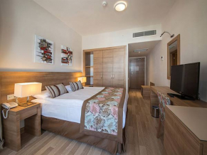 Ramada Resort Lara номер 4