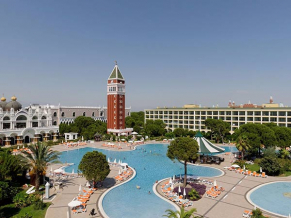 Venezia Palace Deluxe Resort бассейн