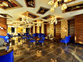 Azura Deluxe Resort & Spa бар