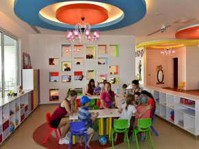 Azura Deluxe Resort & Spa детский мини-клуб