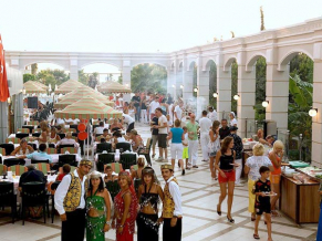 Holiday Garden Resort ресторан 2