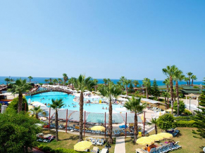 Oz Hotels Incekum Beach Resort бассейн 1