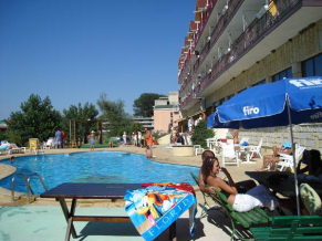 Vedren бассейн