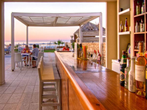 Dimitrios Village Beach Resort & Spa бар