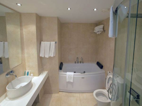 Grecian Sands ванная комната