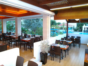 Smartline Kyknos Beach Hotel & Bungalows ресторан 4
