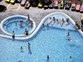 Gran Hotel Bali бассейн 1