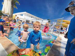 Petunya Beach Resort детский бассейн