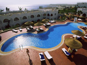 Domina Coral Bay Prestige бассейн