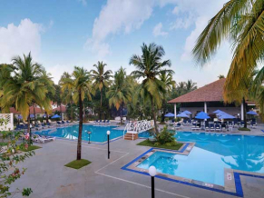 Dona Sylvia Resort бассейн
