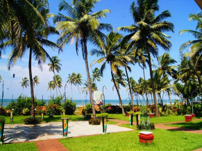Longuinhos Beach Resort территория