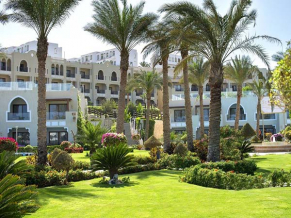 Sunrise Grand Select Arabian Beach сад