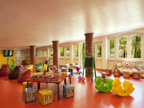Taj Exotica Goa детская комната