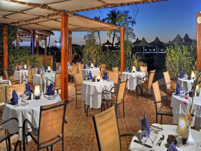 El Malikia Resort Abu Dabbab ресторан 1
