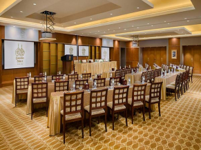 Emirates Palace конференц-зал