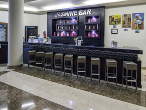 Jasmine Palace Resort бар 1