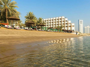 Le Meridien Abu Dhabi пляж