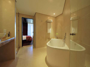 Radisson Blu Abu Dhabi Yas Island ванная комната