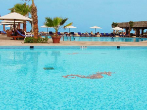 Radisson Blu Resort Sharjah бассейн 1