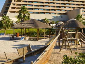 Radisson Blu Resort Sharjah территория 1