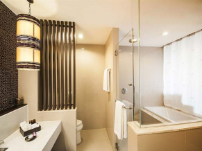 Sareeraya Villas & Suites ванная комната