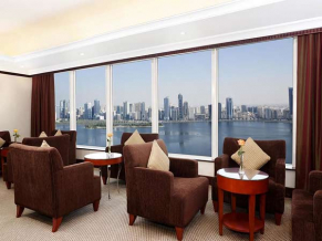 Hilton Sharjah бар 1