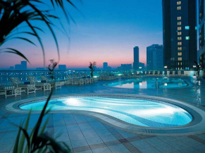 Hilton Sharjah бассейн