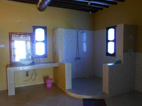 Mbuyuni Beach Village ванная комната